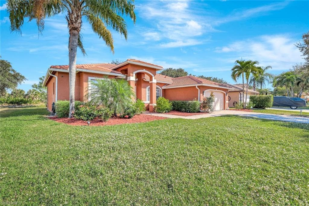 721 Grand Rapids BLVD, NAPLES FL 34120-2