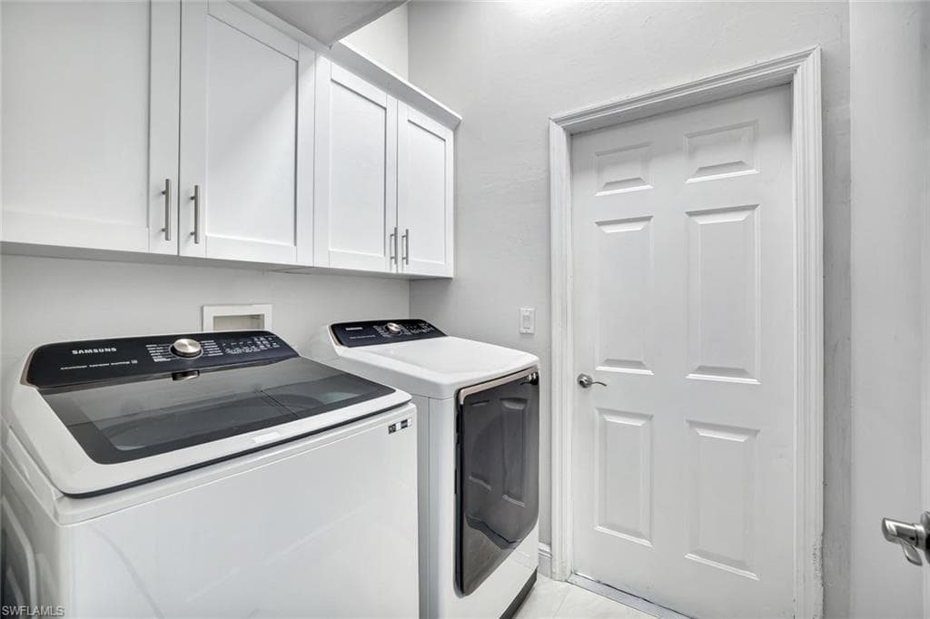 721 Grand Rapids BLVD, NAPLES FL 34120-19
