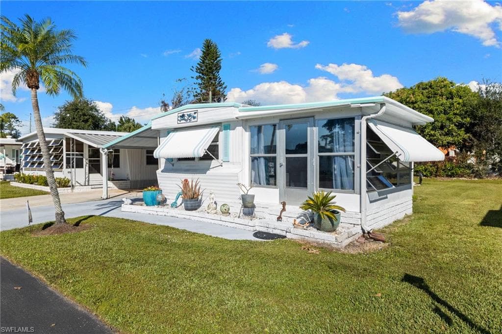 43 Enchanting BLVD # E43, NAPLES FL 34112-1