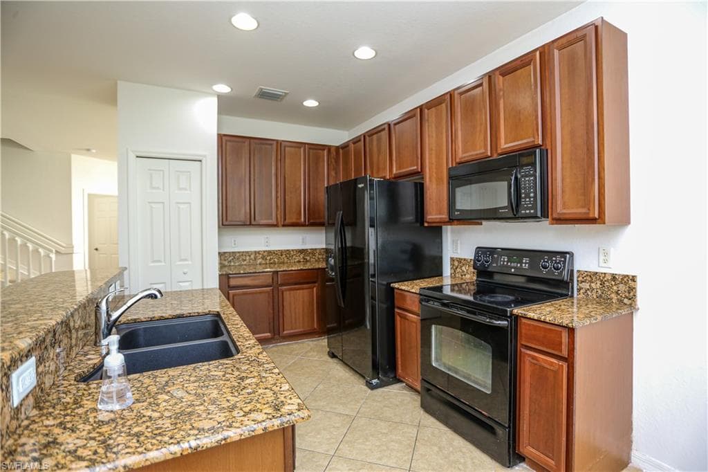 4004 Cherrybrook LOOP, FORT MYERS FL 33966-46