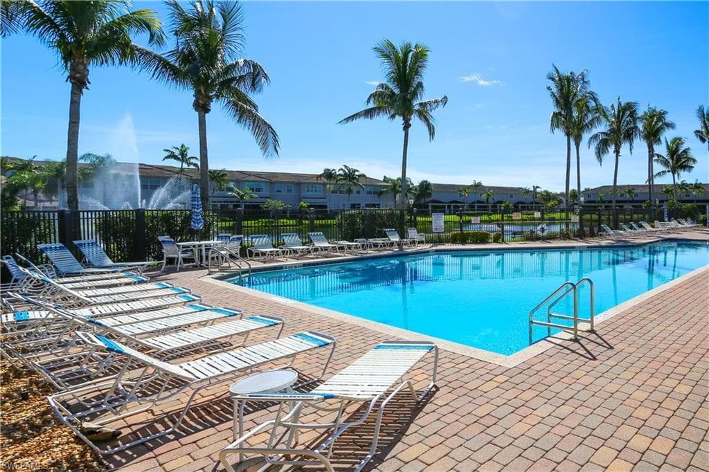 4004 Cherrybrook LOOP, FORT MYERS FL 33966-3