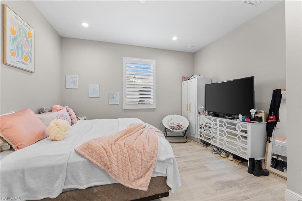 2609 Seychelles CIR # 1608, NAPLES FL 34112-18