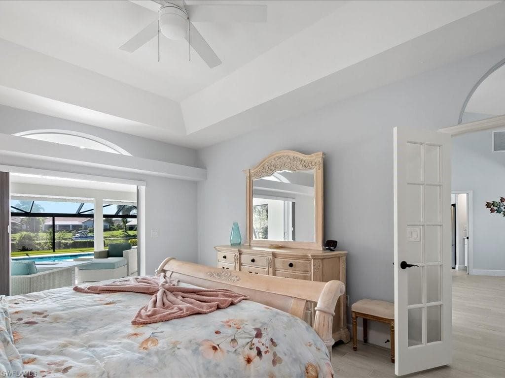 11422 Night Heron DR, NAPLES FL 34119-22