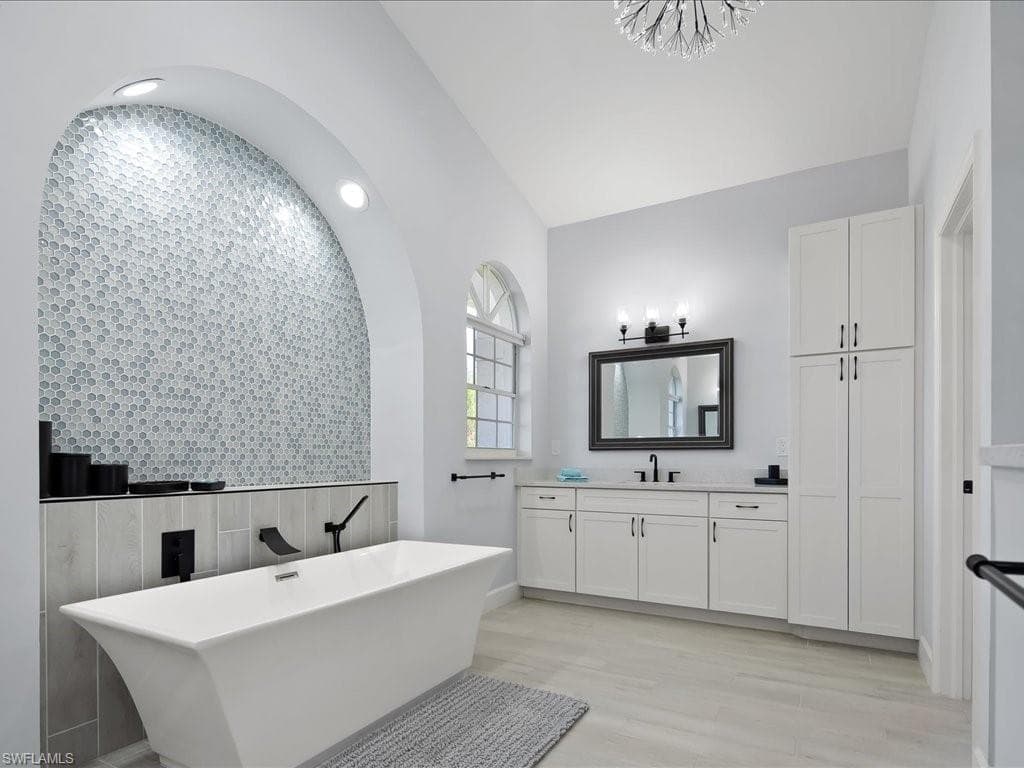 11422 Night Heron DR, NAPLES FL 34119-25