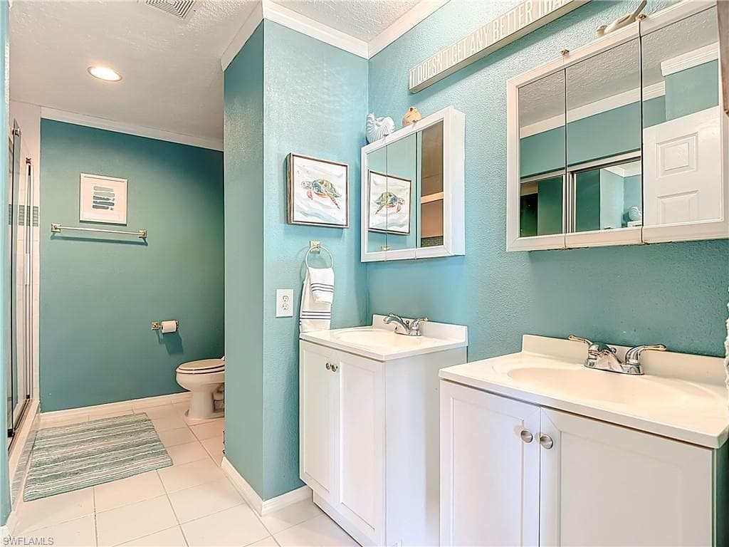 119 Lake Point LN # 5B, NAPLES FL 34112-16