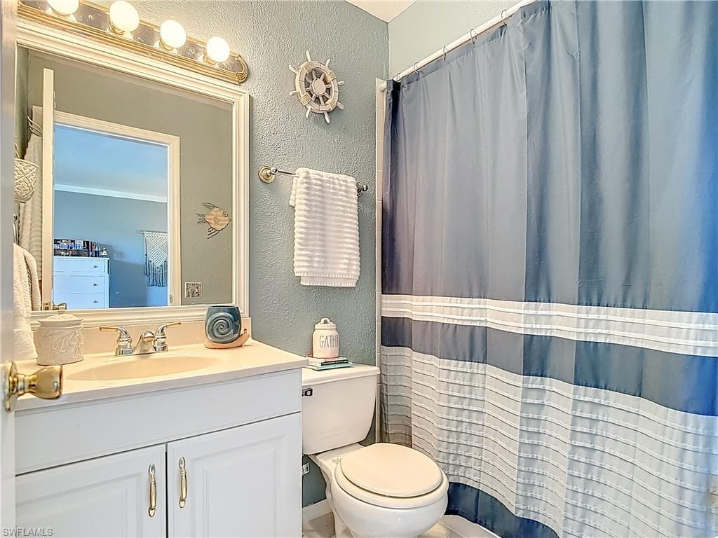119 Lake Point LN # 5B, NAPLES FL 34112-20