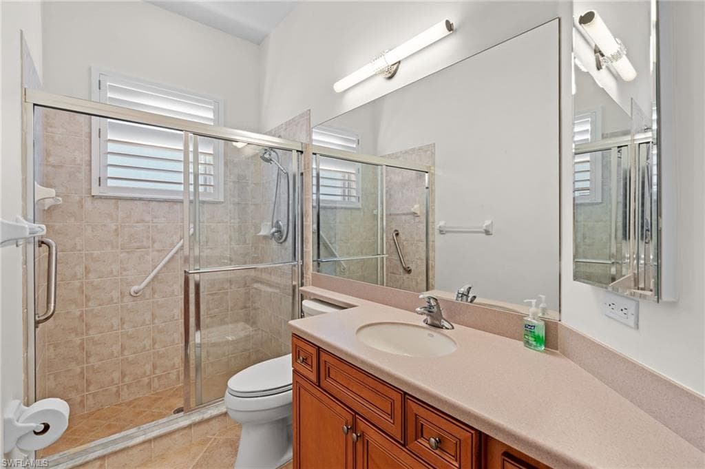 8429 Laurel Lakes BLVD, NAPLES FL 34119-12