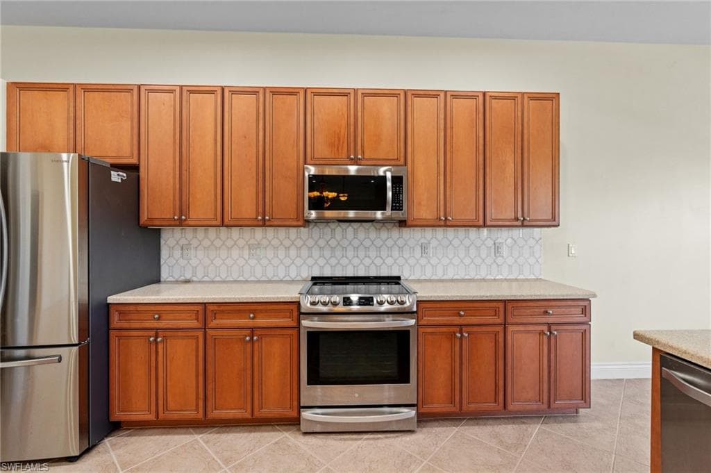 8429 Laurel Lakes BLVD, NAPLES FL 34119-11