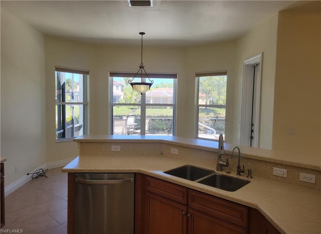 8429 Laurel Lakes BLVD, NAPLES FL 34119-4