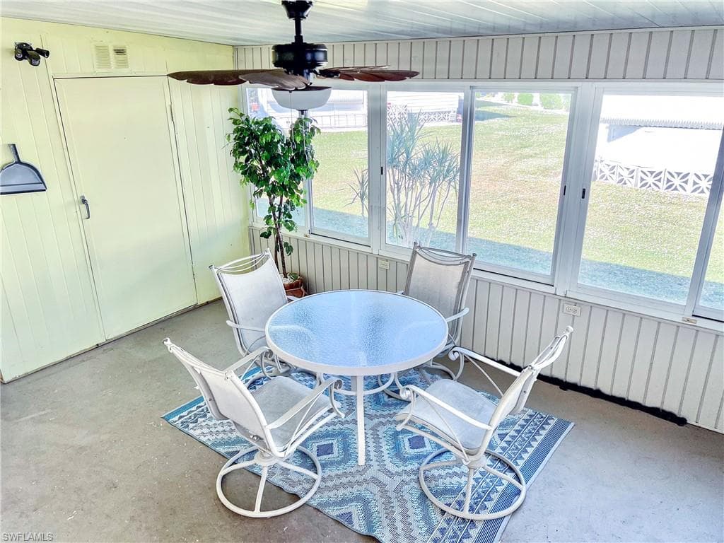 301 Dillard AVE, FORT MYERS FL 33908-1