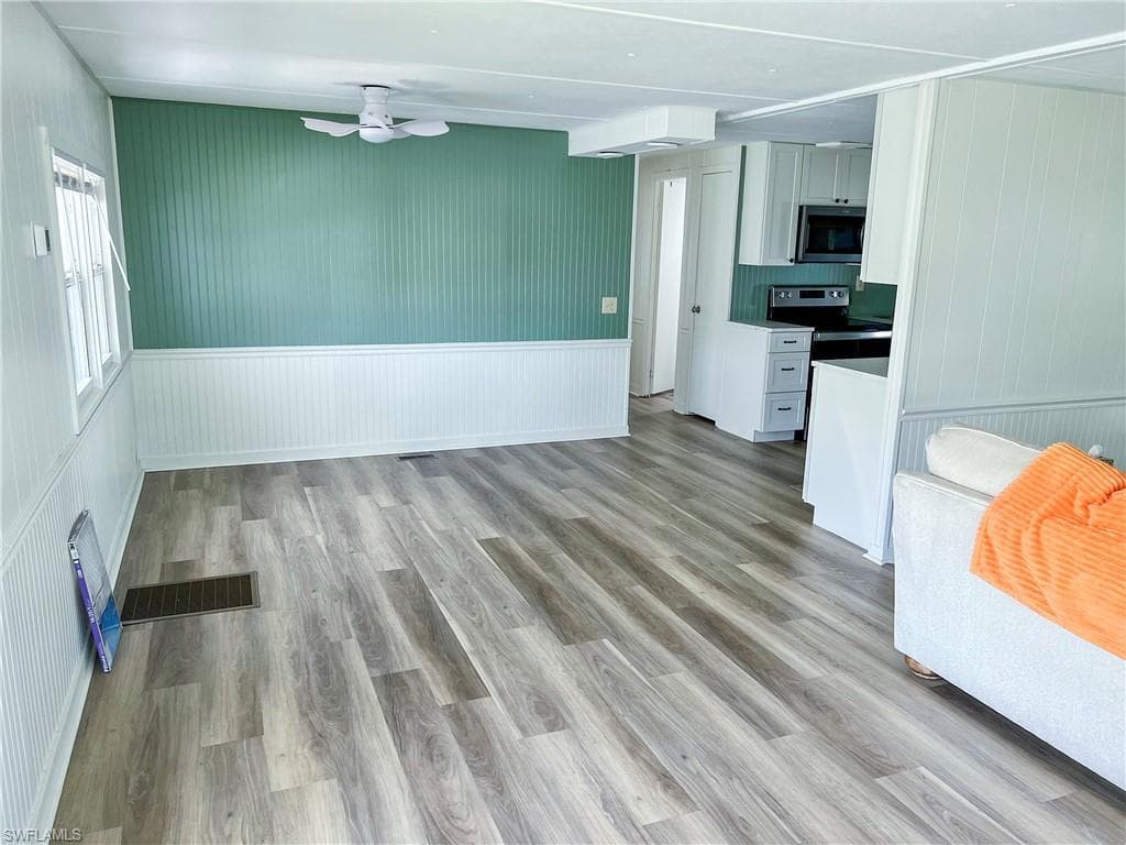 301 Dillard AVE, FORT MYERS FL 33908-9