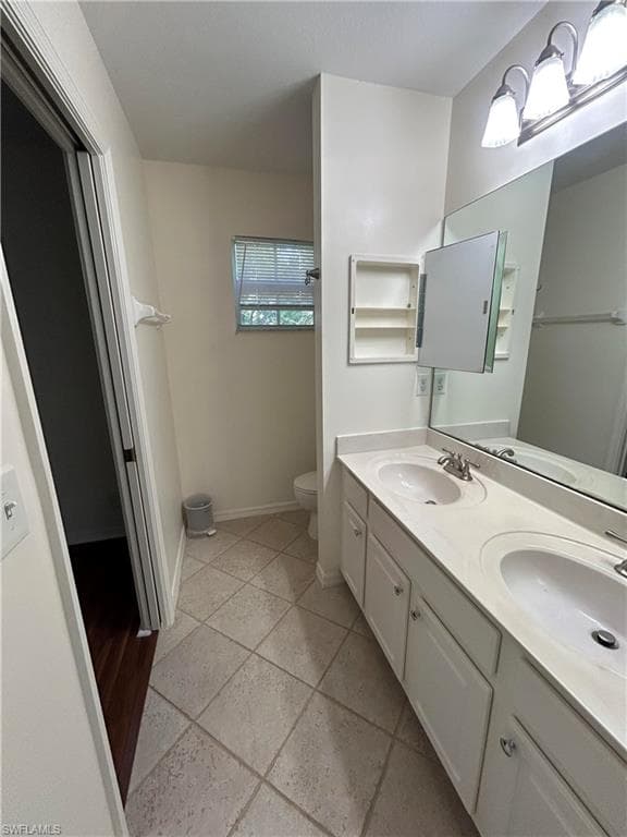 8159 Pacific Beach DR, FORT MYERS FL 33966-12