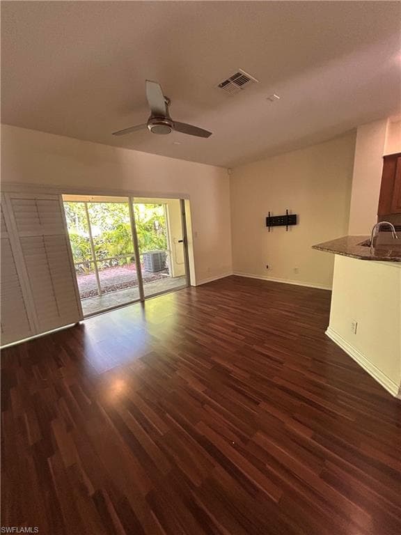 8159 Pacific Beach DR, FORT MYERS FL 33966-4