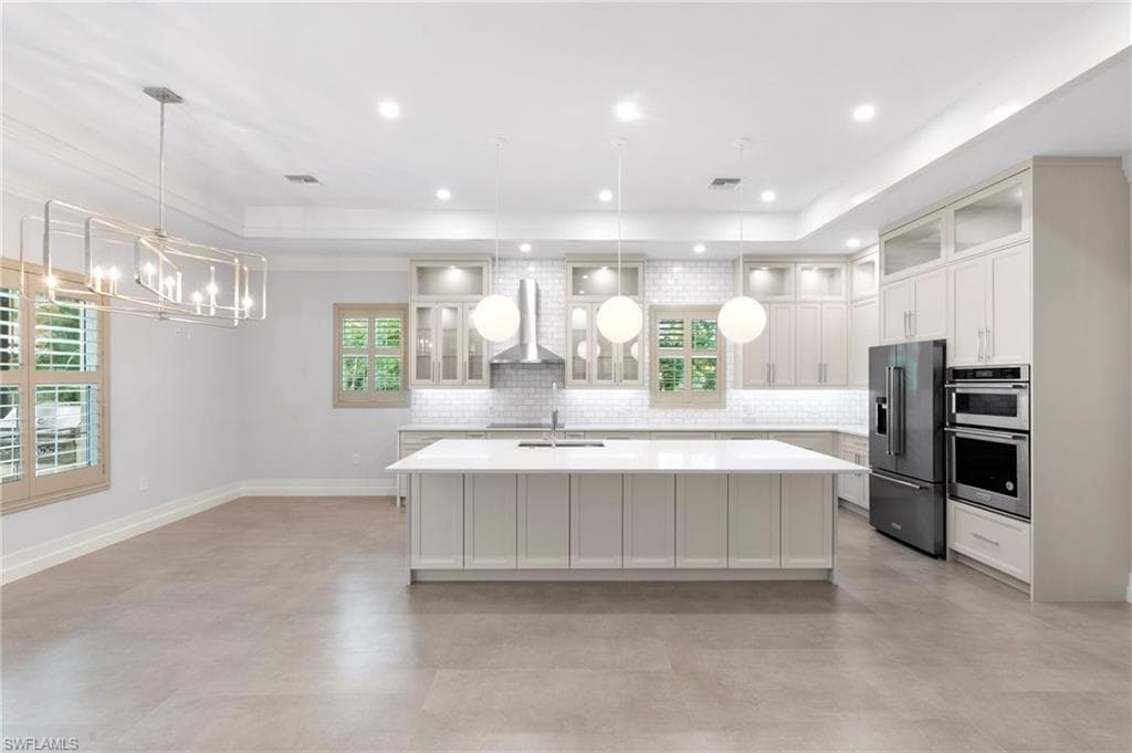 1086 Michigan AVE-4