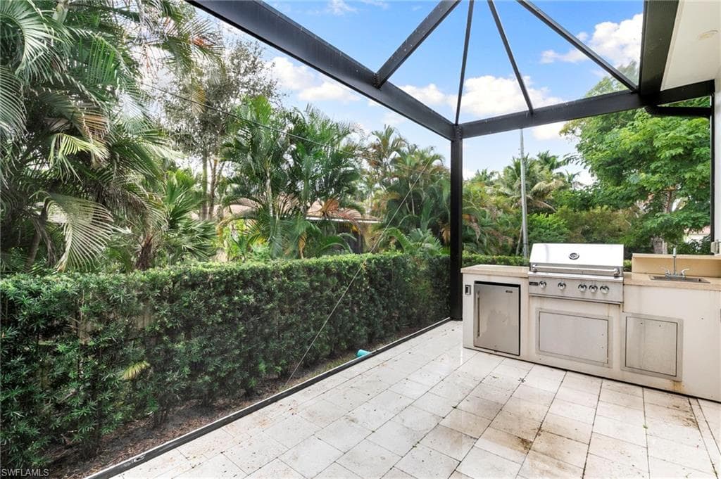 1086 Michigan AVE-38