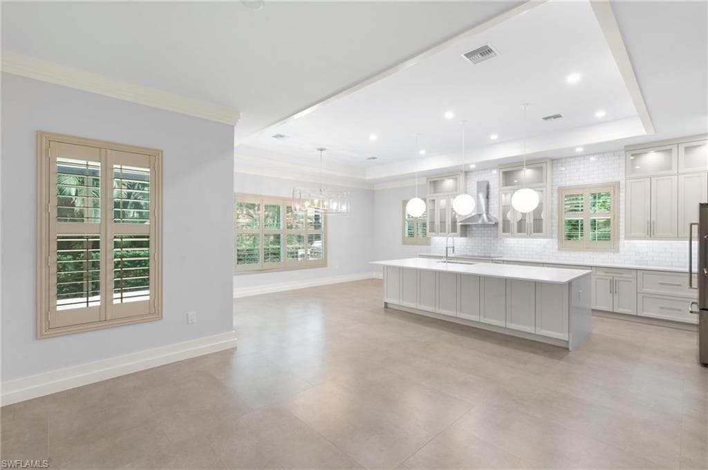 1086 Michigan AVE-3