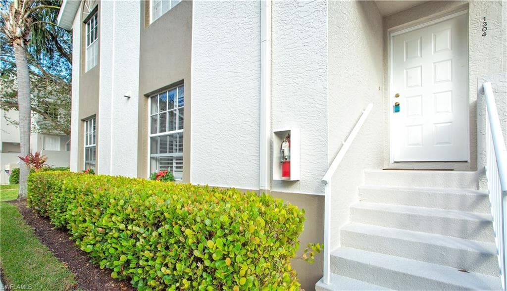 3765 Fieldstone BLVD # 1304, NAPLES FL 34109-2