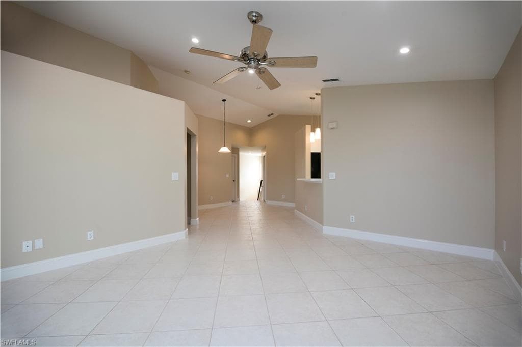 3765 Fieldstone BLVD # 1304, NAPLES FL 34109-34