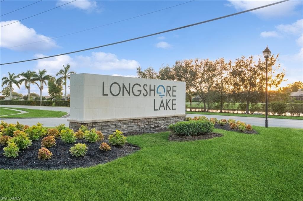 10748 Fieldfair DR, NAPLES FL 34119-33