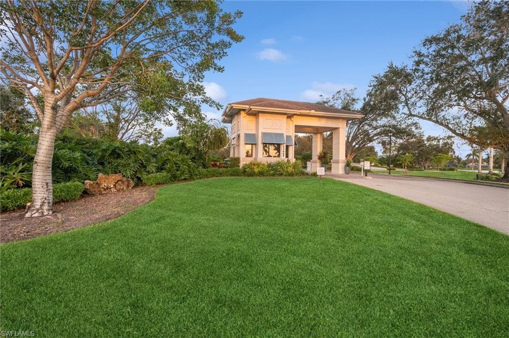 10748 Fieldfair DR, NAPLES FL 34119-32
