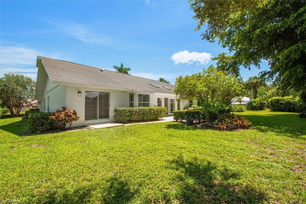 2252 Royal LN, NAPLES FL 34112-26