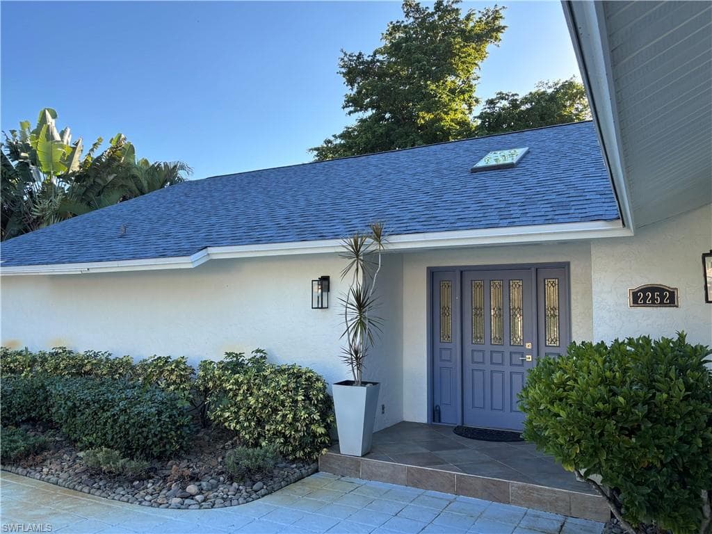 2252 Royal LN, NAPLES FL 34112-1