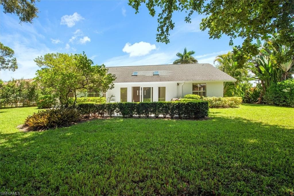 2252 Royal LN, NAPLES FL 34112-25