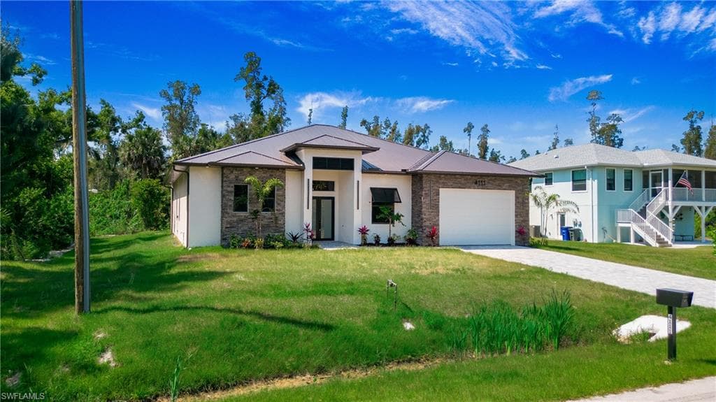 4111 Williams RD, ESTERO FL 33928-4