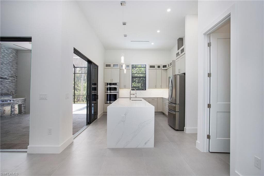 4111 Williams RD, ESTERO FL 33928-14