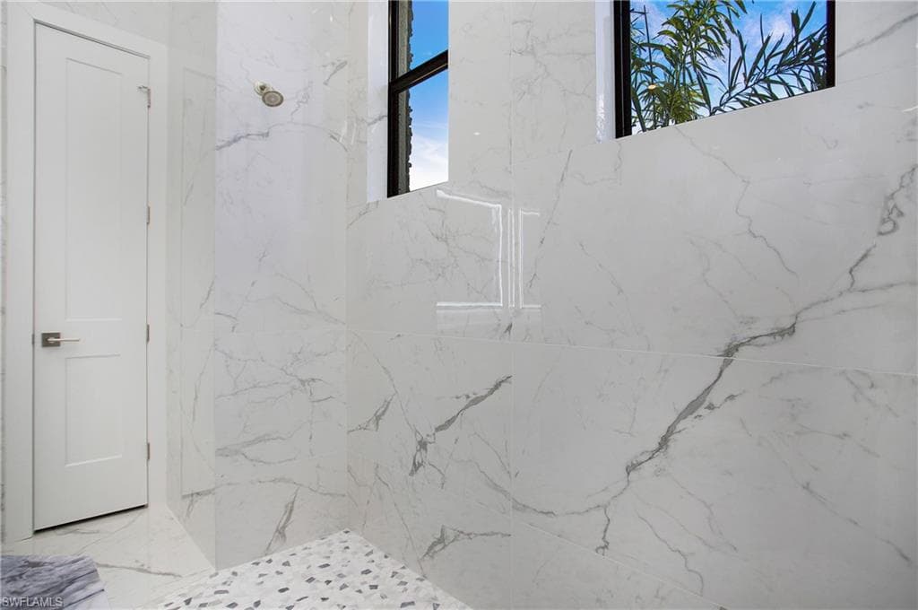 4111 Williams RD, ESTERO FL 33928-28