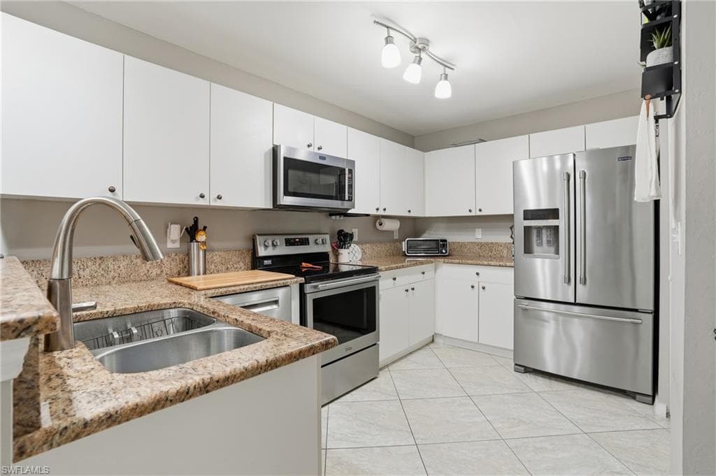 15450 Bellamar CIR # 2811, FORT MYERS FL 33908-10
