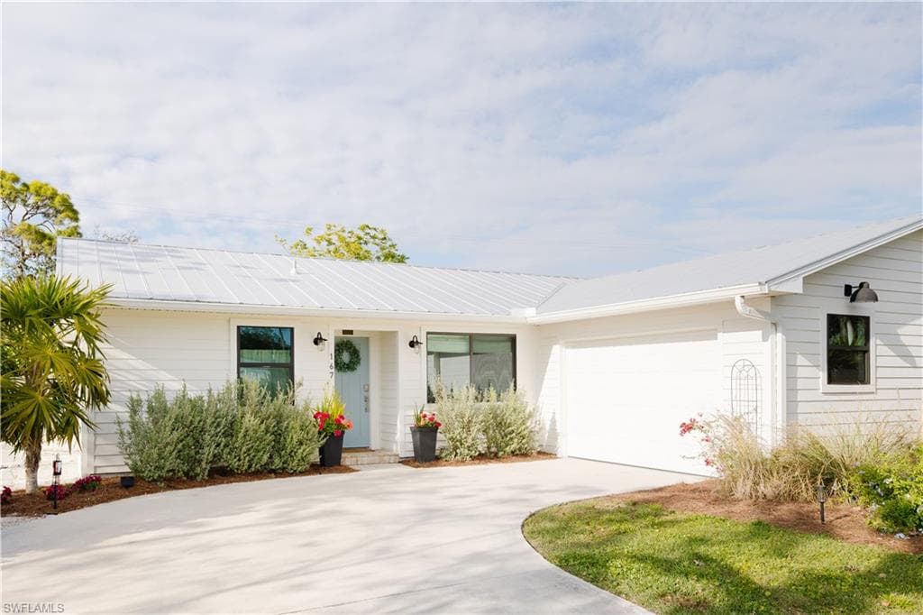 167 1st ST, BONITA SPRINGS FL 34134-27