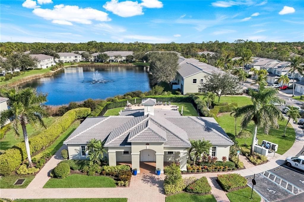 1370 Mariposa CIR # 102, NAPLES FL 34105-42