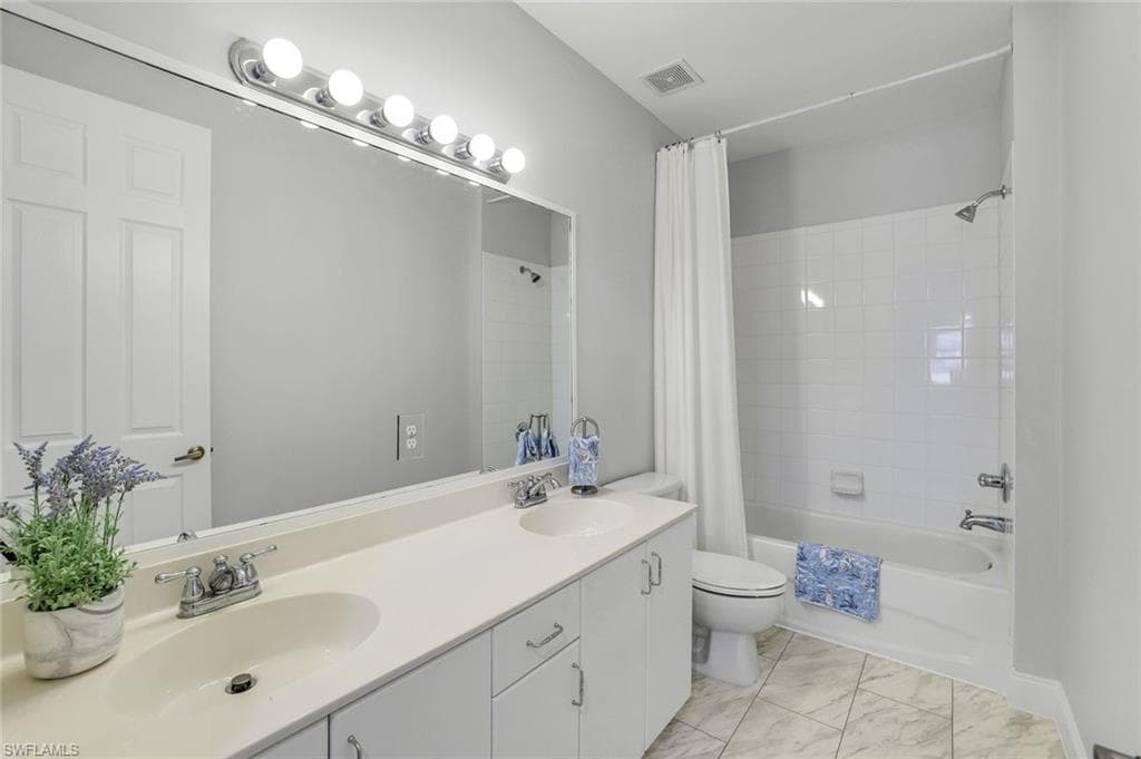 1370 Mariposa CIR # 102, NAPLES FL 34105-31