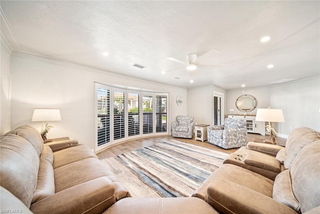 1270 Par View DR-5
