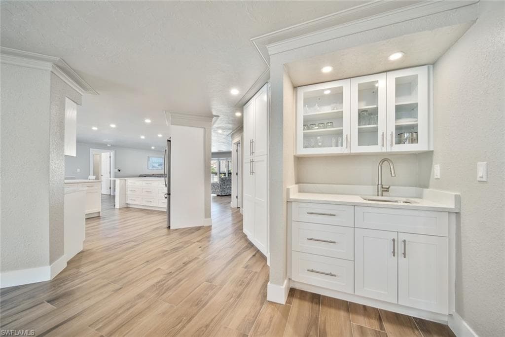 1270 Par View DR-16