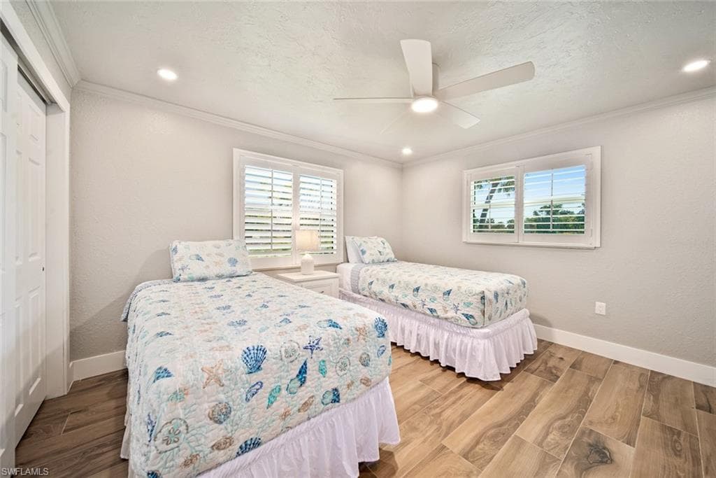 1270 Par View DR-25