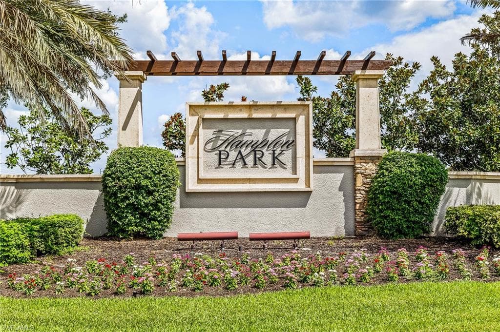 12459 Kentwood AVE, FORT MYERS FL 33913-29