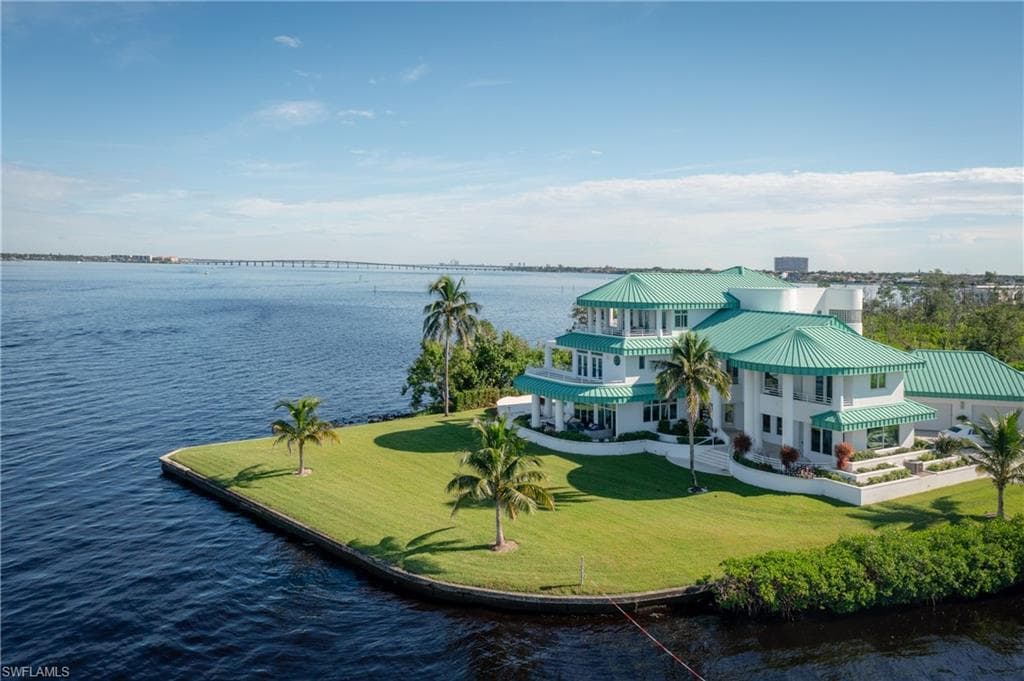 14040 Schultz Rd, FORT MYERS FL 33908-5