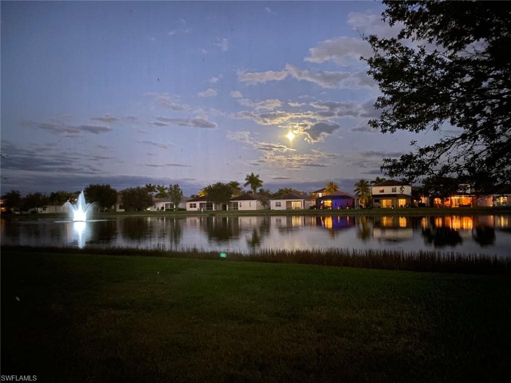 2675 Blue Cypress Lake CT, CAPE CORAL FL 33909-15