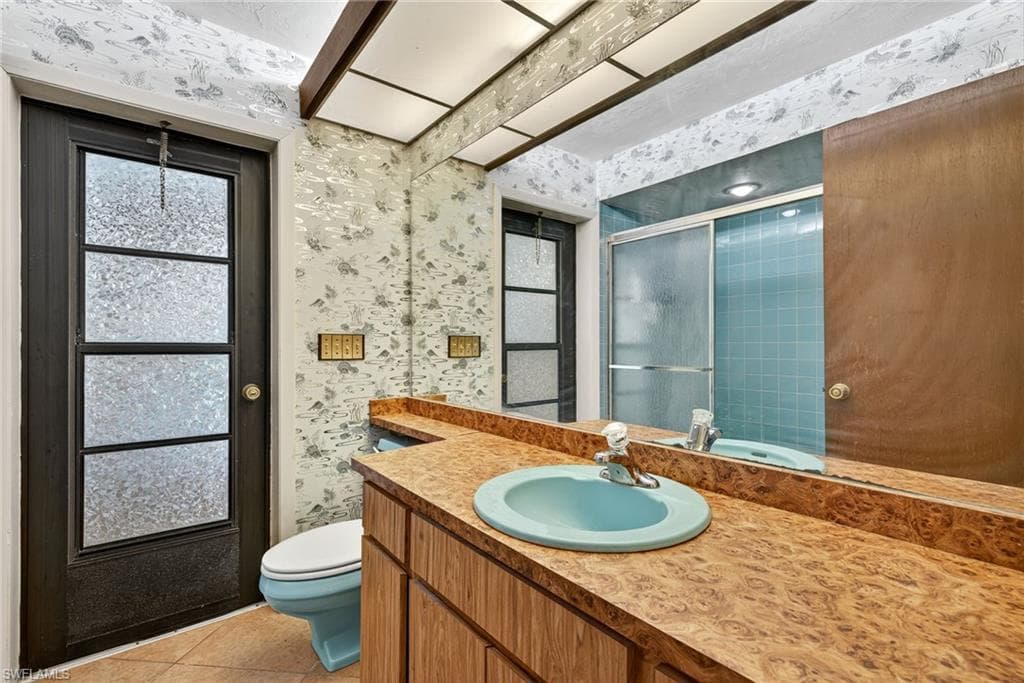 6811 Sandalwood LN-25
