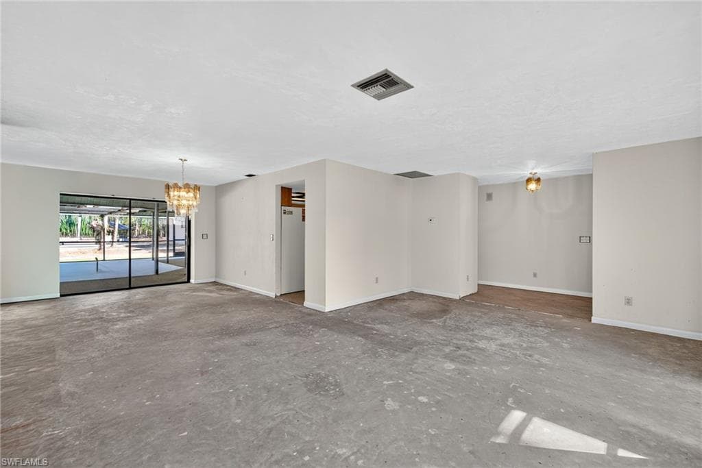 6811 Sandalwood LN-4