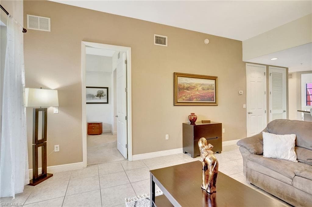 13651 Julias WAY 1427-5