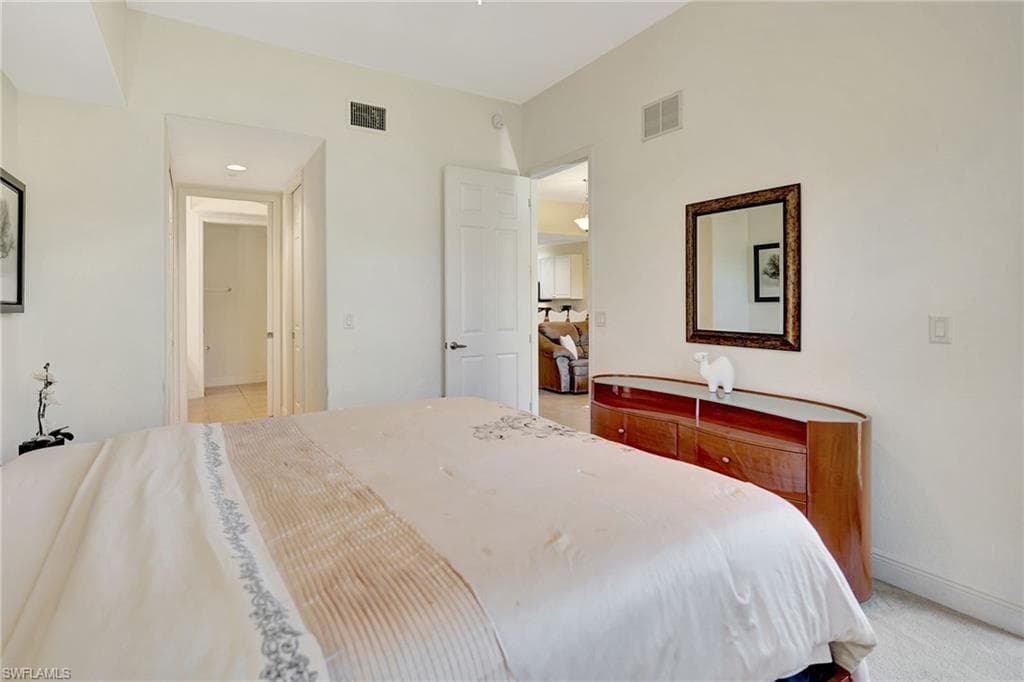 13651 Julias WAY 1427-21