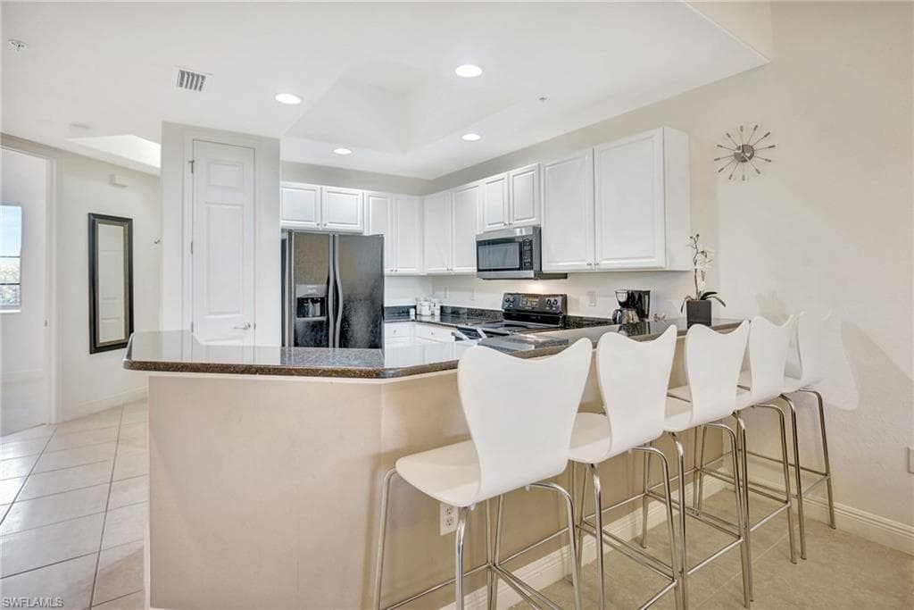13651 Julias WAY 1427-6
