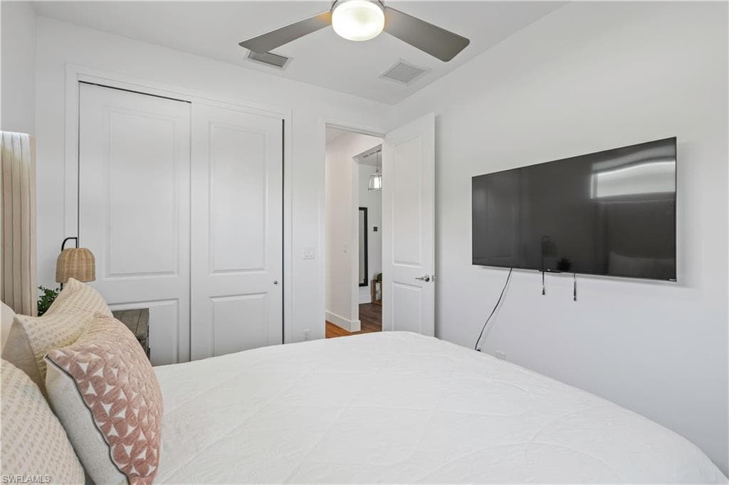 1100 Steeves AVE, NAPLES FL 34104-12