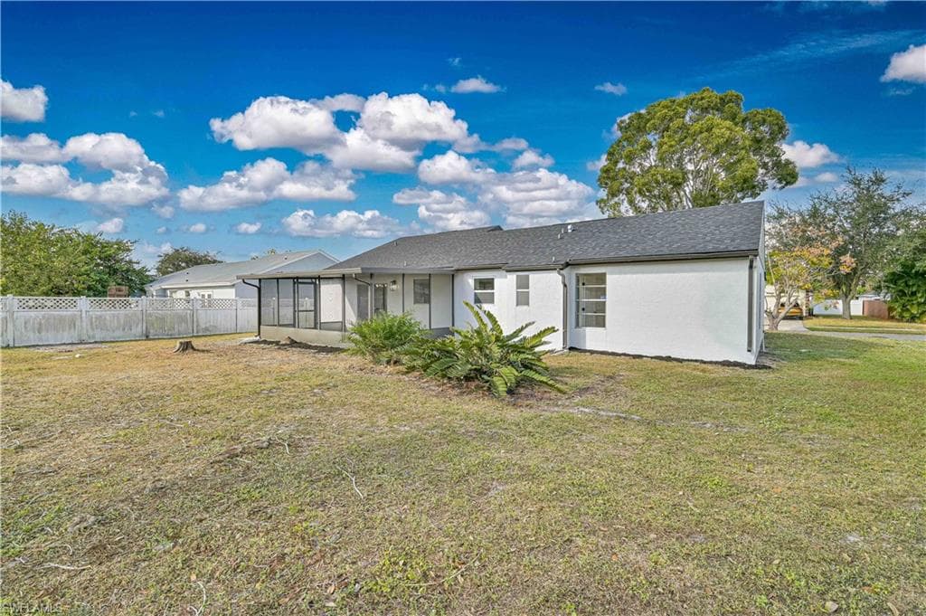 15736 Coral Vine LN, FORT MYERS FL 33905-27