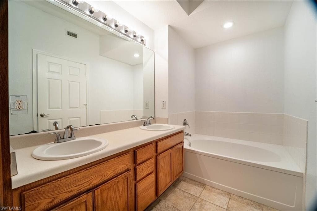 7925 Preserve CIR # 333, NAPLES FL 34119-12