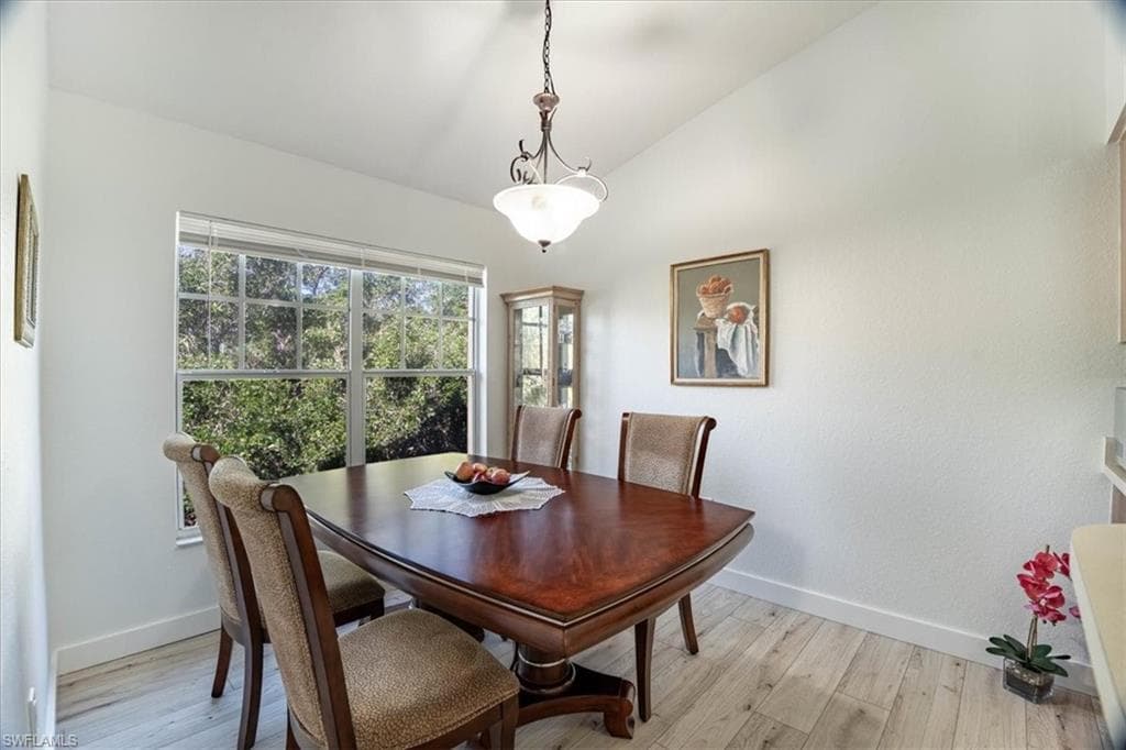7925 Preserve CIR # 333, NAPLES FL 34119-6