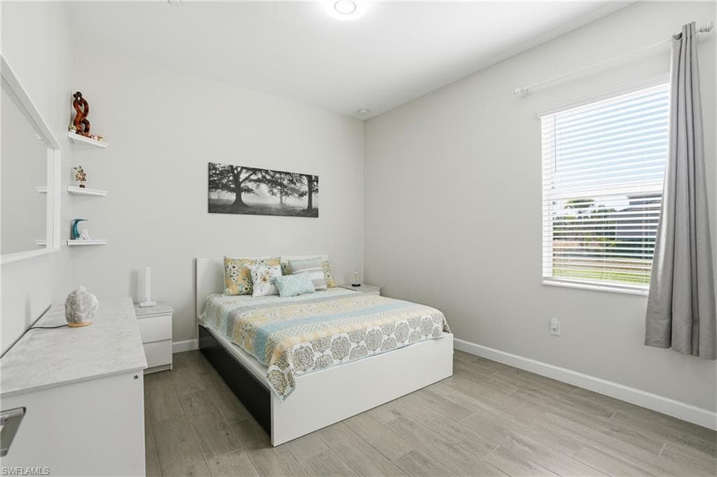 17040 Serengeti CIR, ALVA FL 33920-26